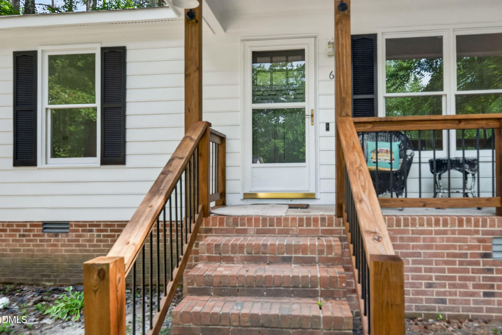 6 Olde Tavern Drive