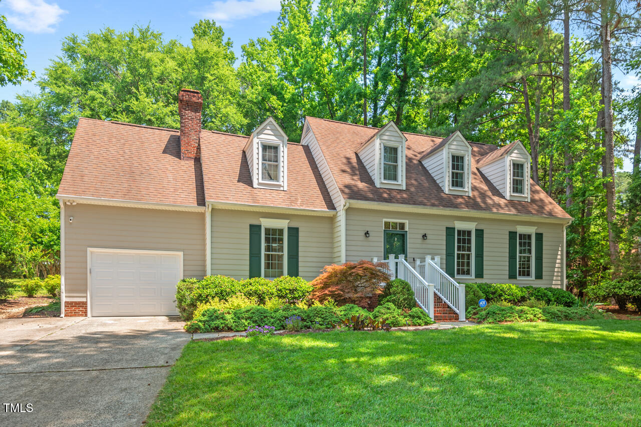 3806 Lochnora Parkway