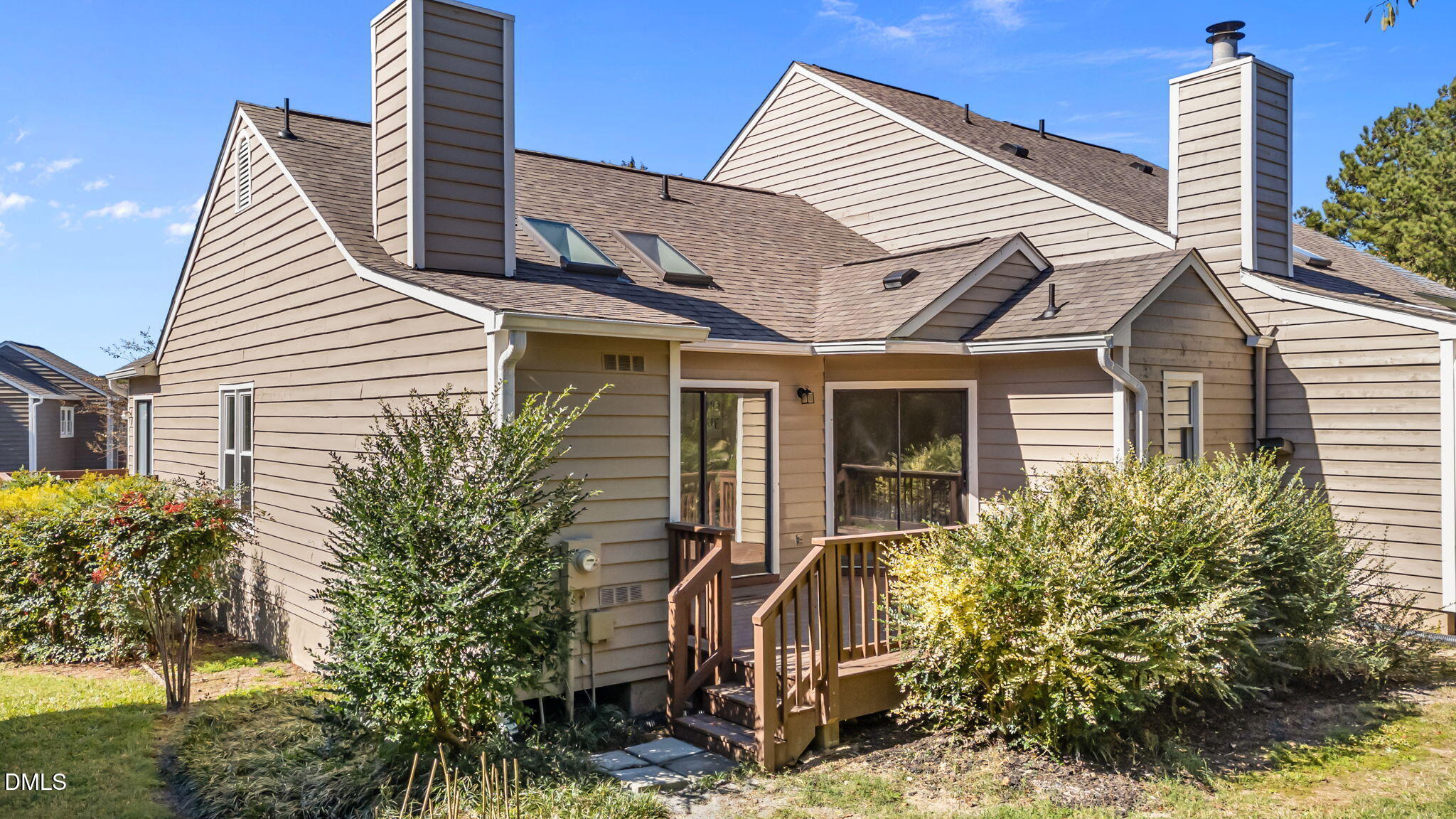 7 Applewood Square