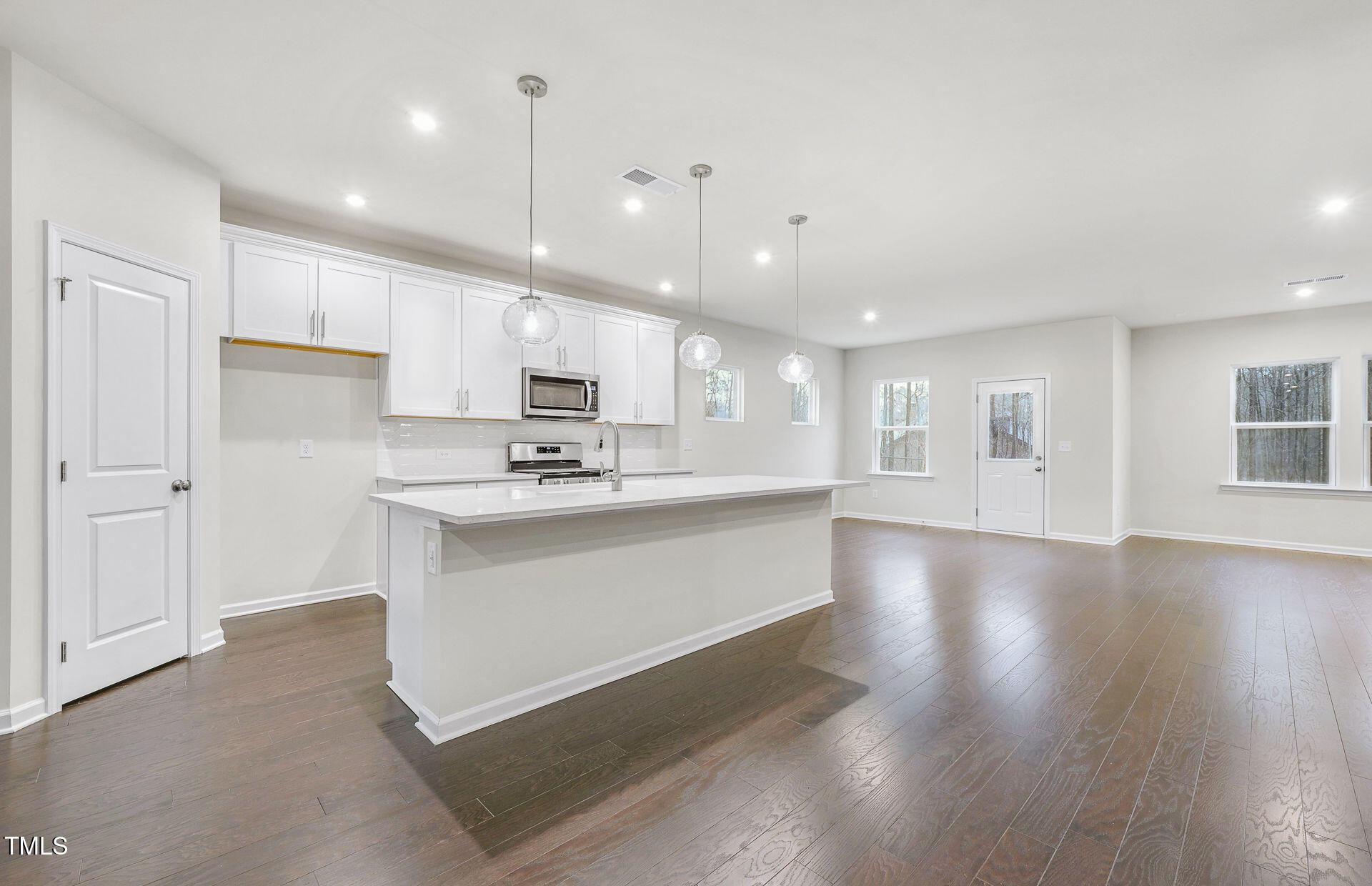1103 Freestone Road