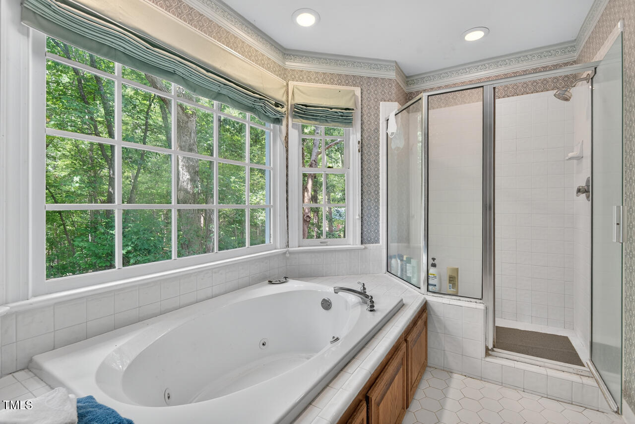 Hillsborough, North Carolina 27278, United States, 4 Bedrooms Bedrooms, ,3 BathroomsBathrooms,Residential,Active,198978