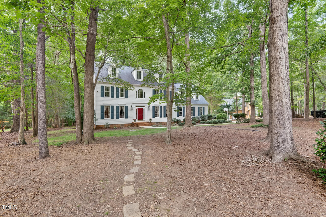 Hillsborough, North Carolina 27278, United States, 4 Bedrooms Bedrooms, ,3 BathroomsBathrooms,Residential,Active,198978