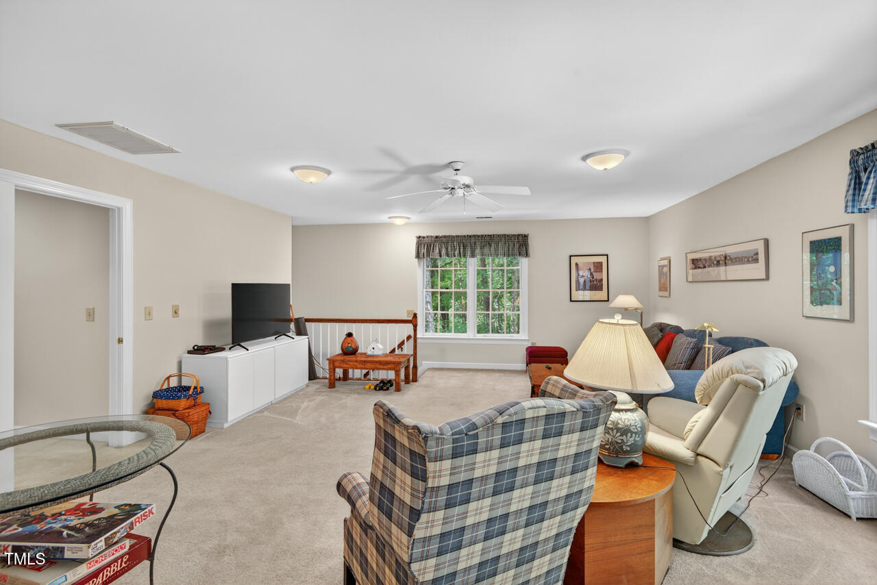 Hillsborough, North Carolina 27278, United States, 4 Bedrooms Bedrooms, ,3 BathroomsBathrooms,Residential,Active,198978