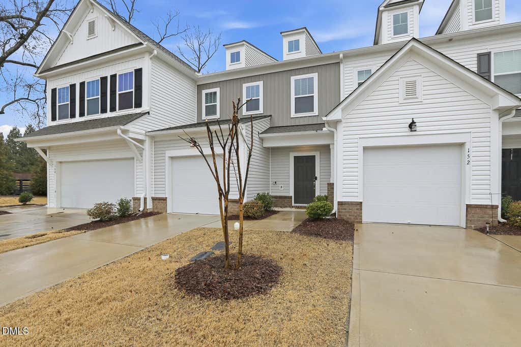 Photo of 156 Willow Green Drive, Clayton, NC 27527 (MLS # 10183100)