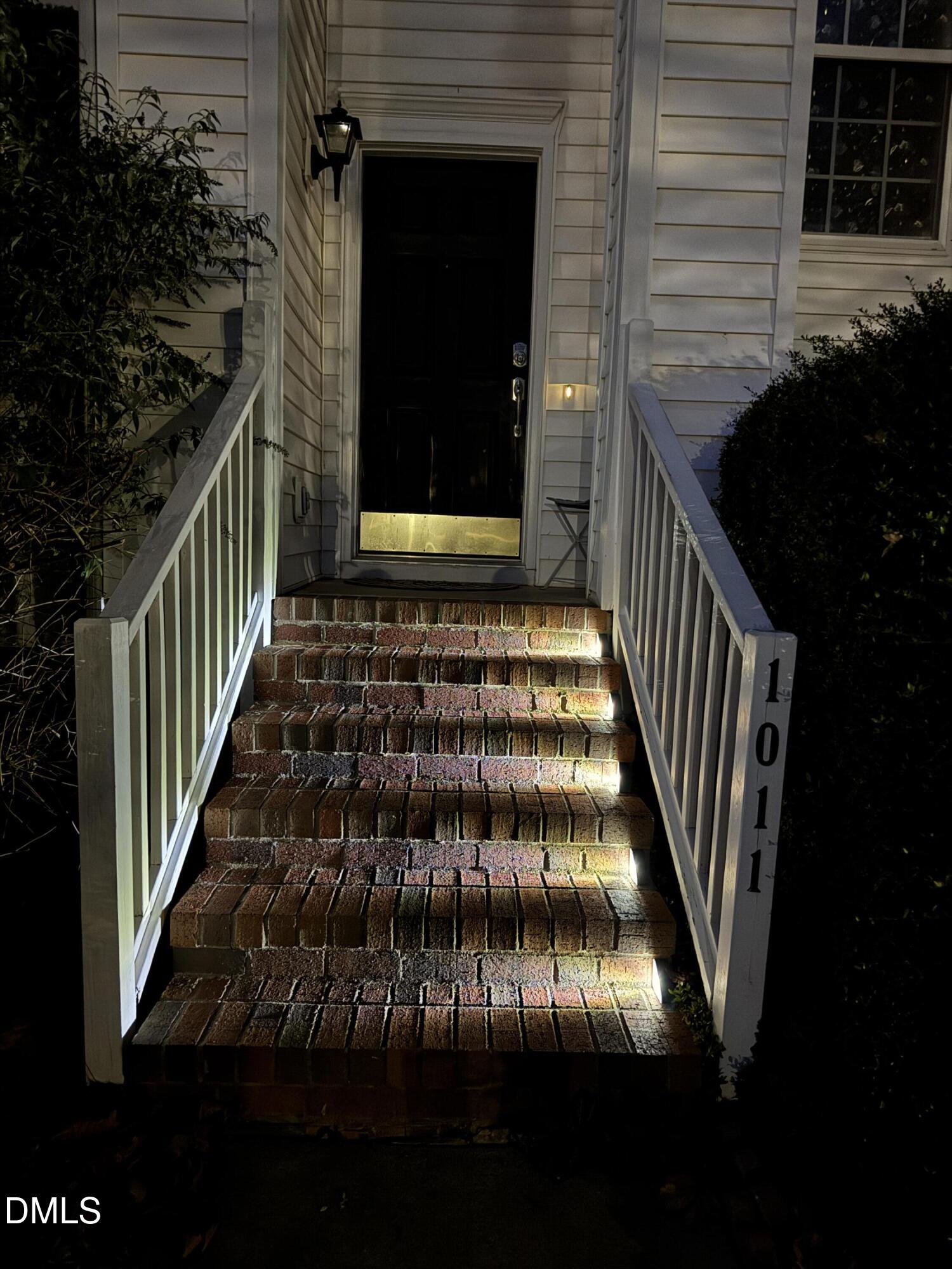 1011 Scotsburg Trail