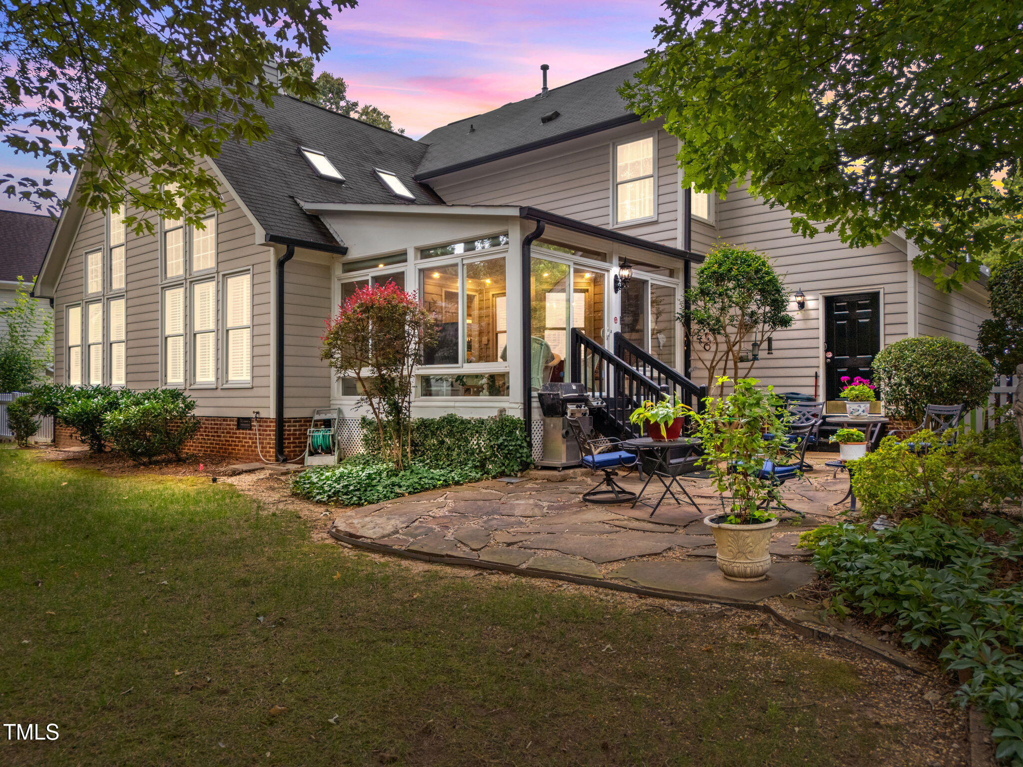 8516 Wheeling Drive
