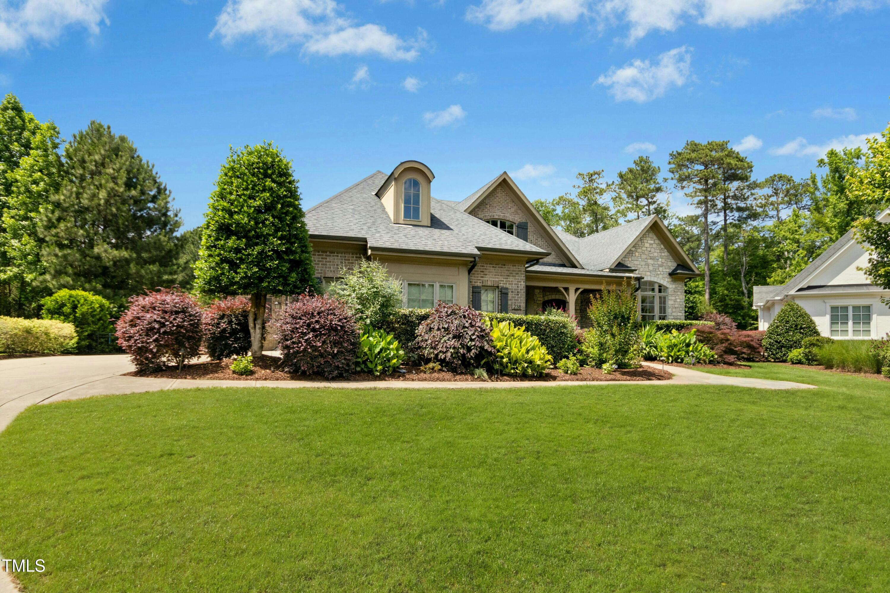 238 Michelangelo Way