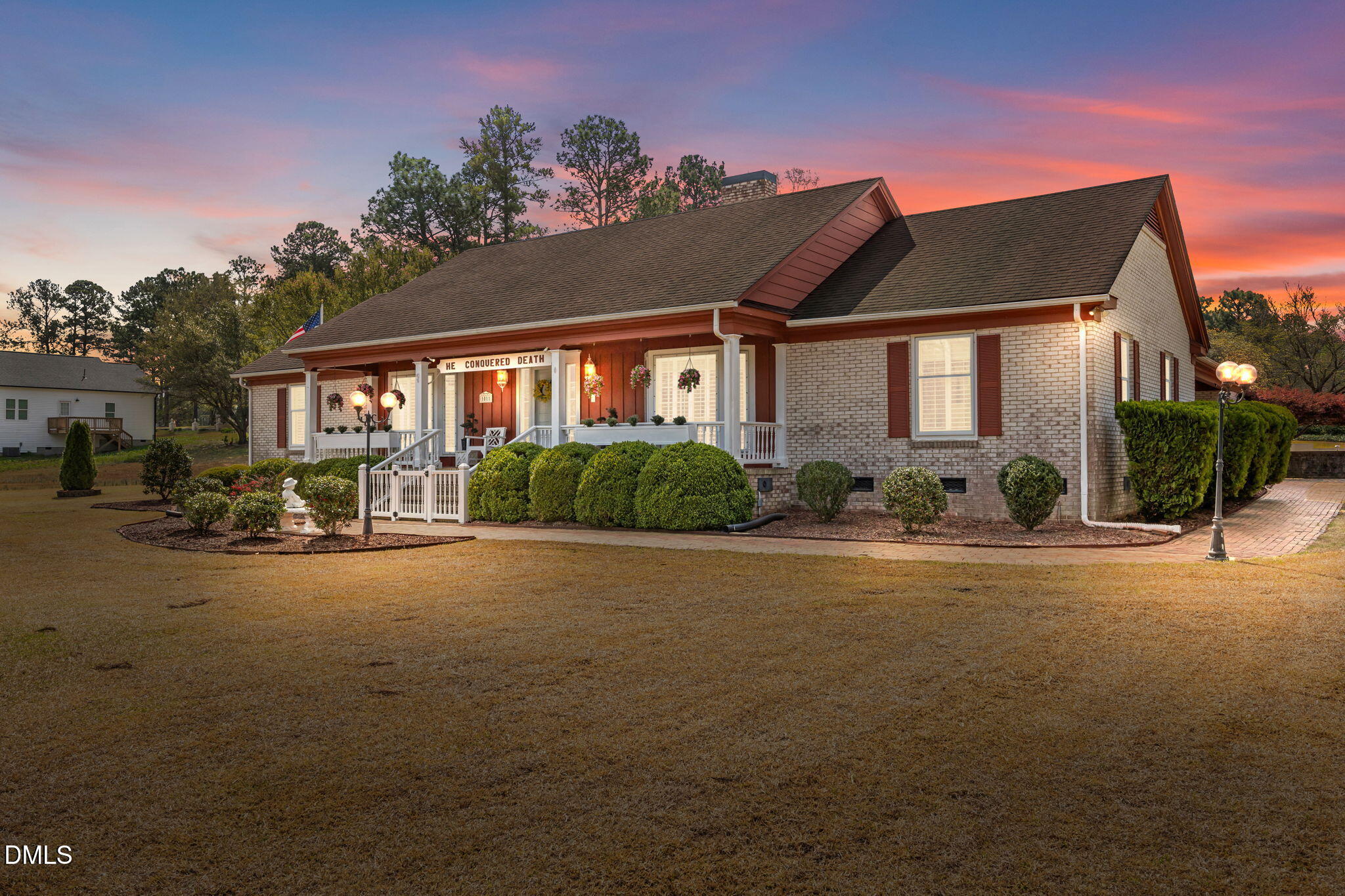 801 Lakeside Drive