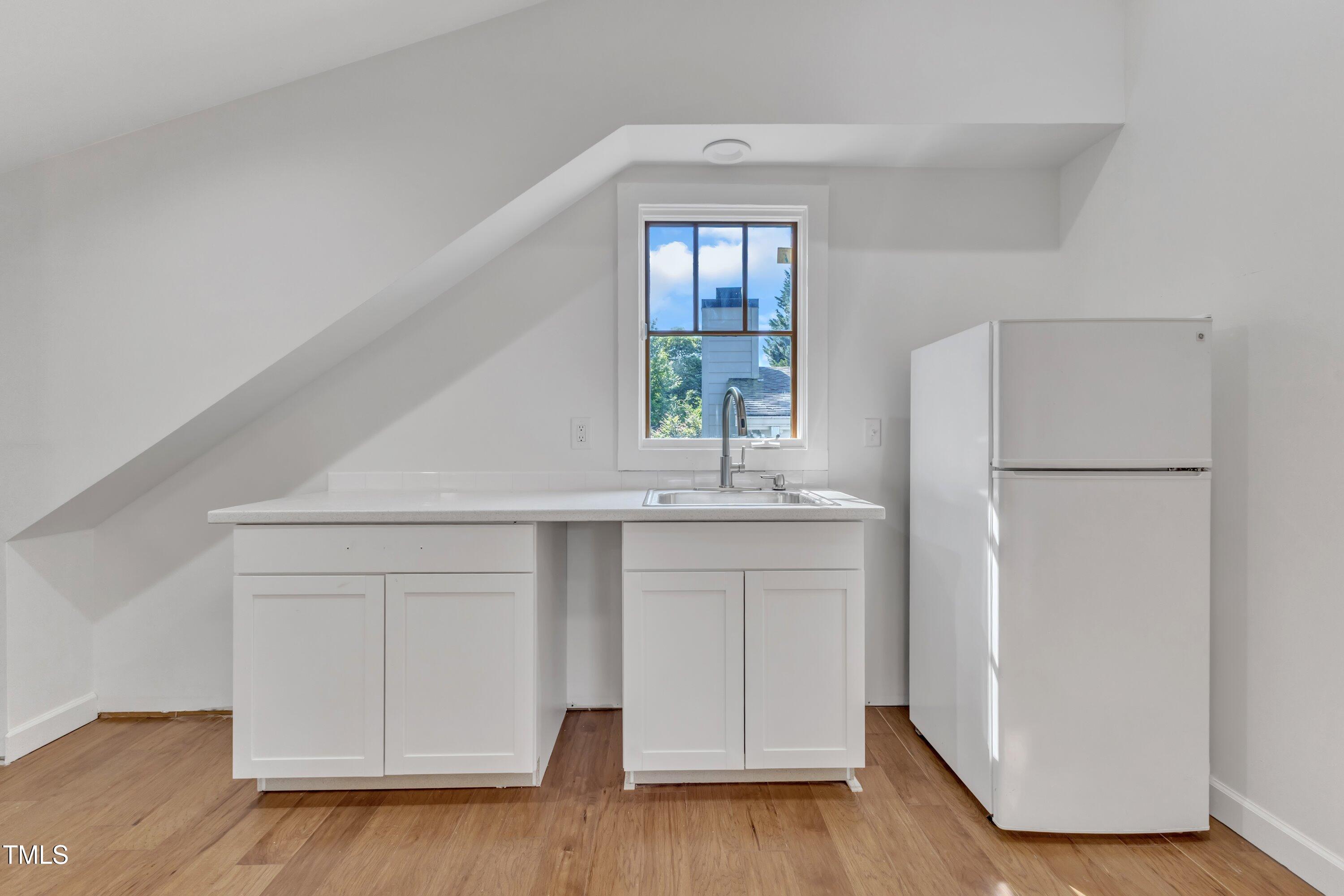 Raleigh, North Carolina 27608, United States, 5 Bedrooms Bedrooms, ,4 BathroomsBathrooms,Residential,Active,157652