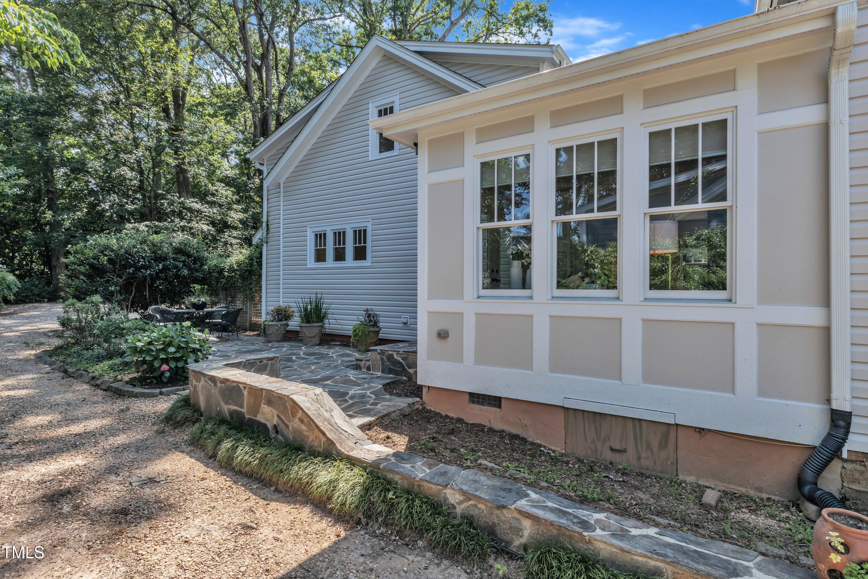 Raleigh, North Carolina 27608, United States, 5 Bedrooms Bedrooms, ,4 BathroomsBathrooms,Residential,Active,157652