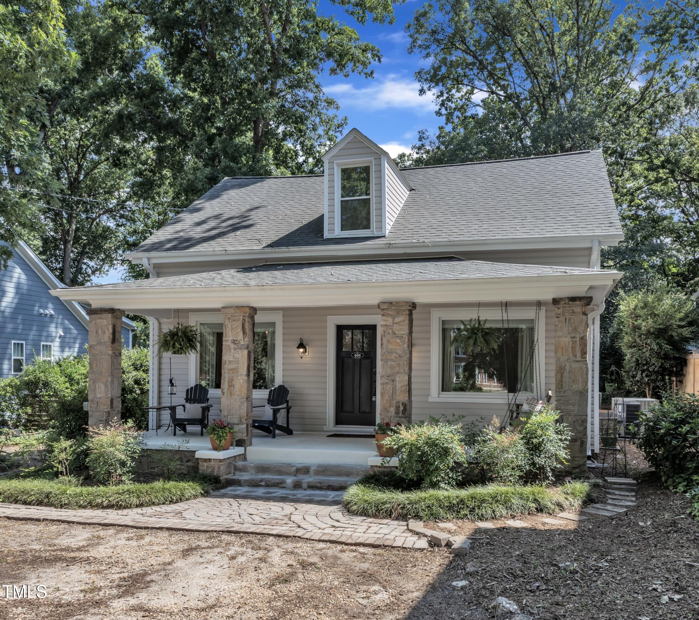 Raleigh, North Carolina 27608, United States, 5 Bedrooms Bedrooms, ,4 BathroomsBathrooms,Residential,Active,157652