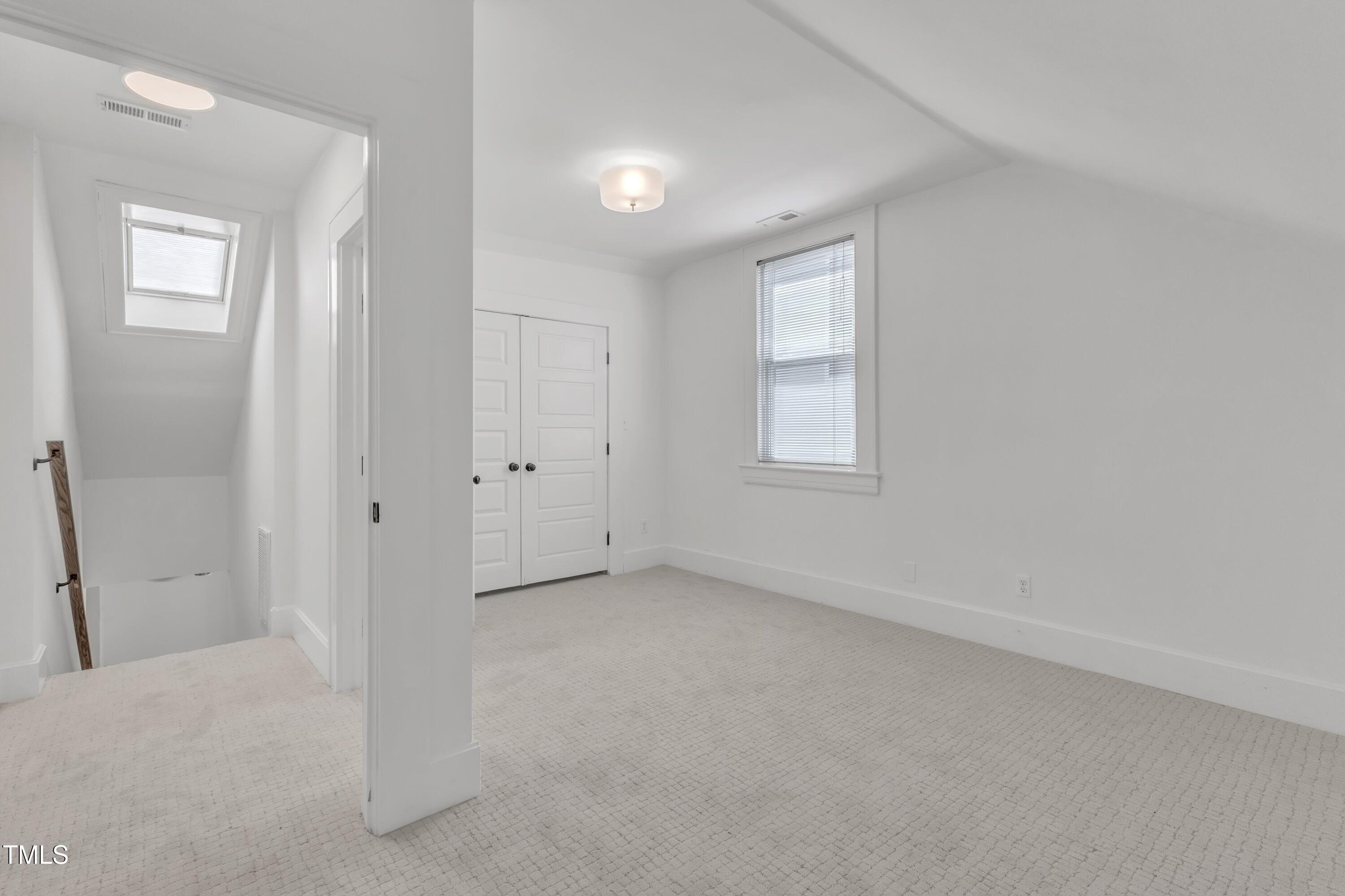 Raleigh, North Carolina 27608, United States, 5 Bedrooms Bedrooms, ,4 BathroomsBathrooms,Residential,Active,157652