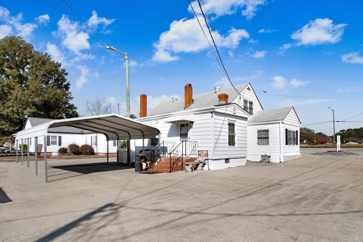 1117 W Market Street