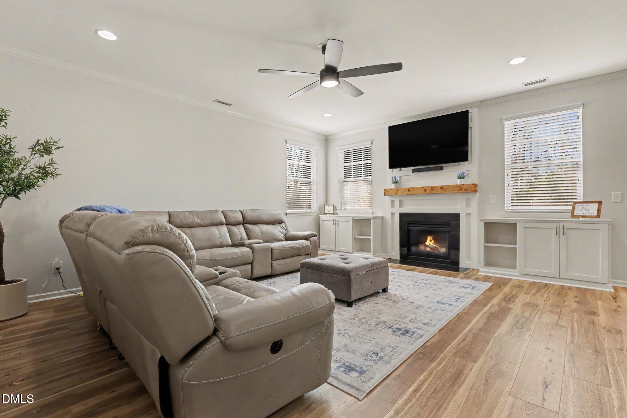 745 Lake Artesia Lane