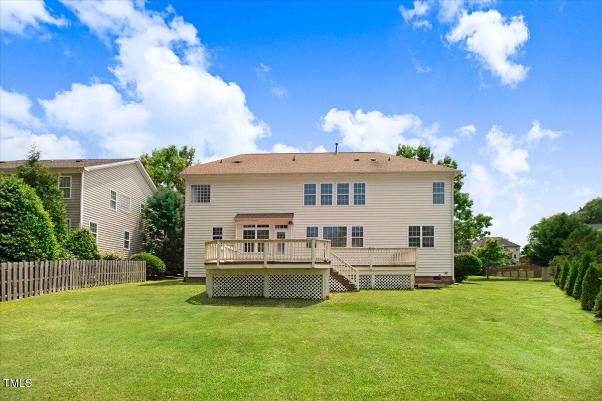 1420 Lagerfeld Way