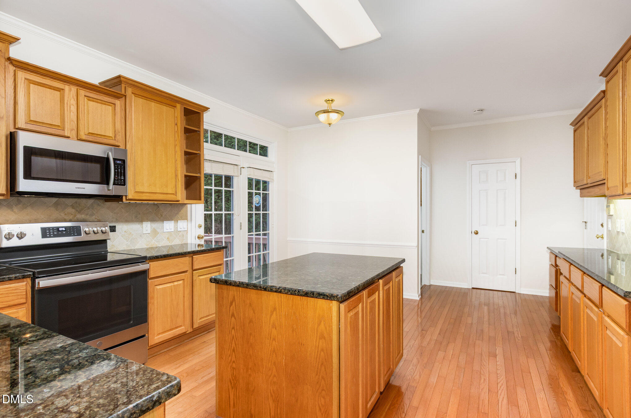 1005 Scotsburg Trail