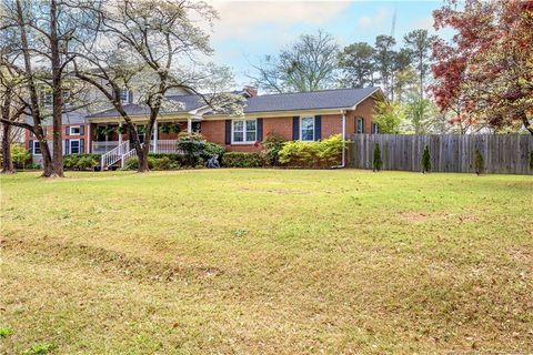 211 Edgewood Avenue Clinton NC 28328