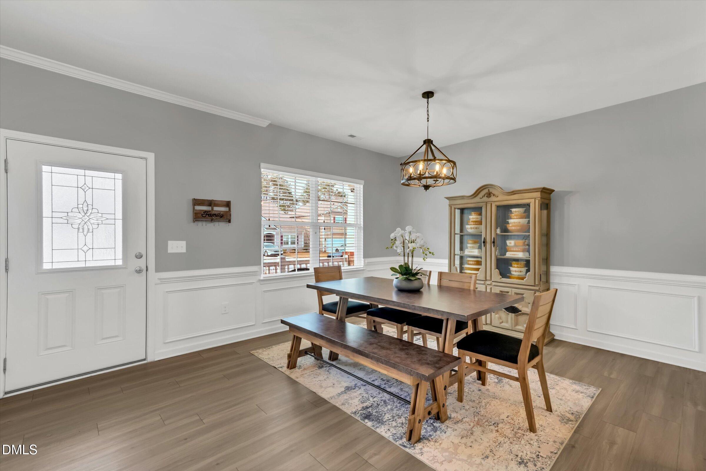 100 N Great White Way