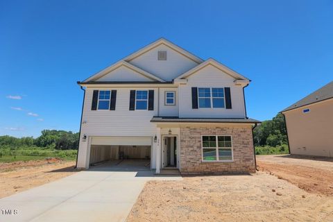 Single Family Residence in Four Oaks NC 286 Pecan Valley Way.jpg