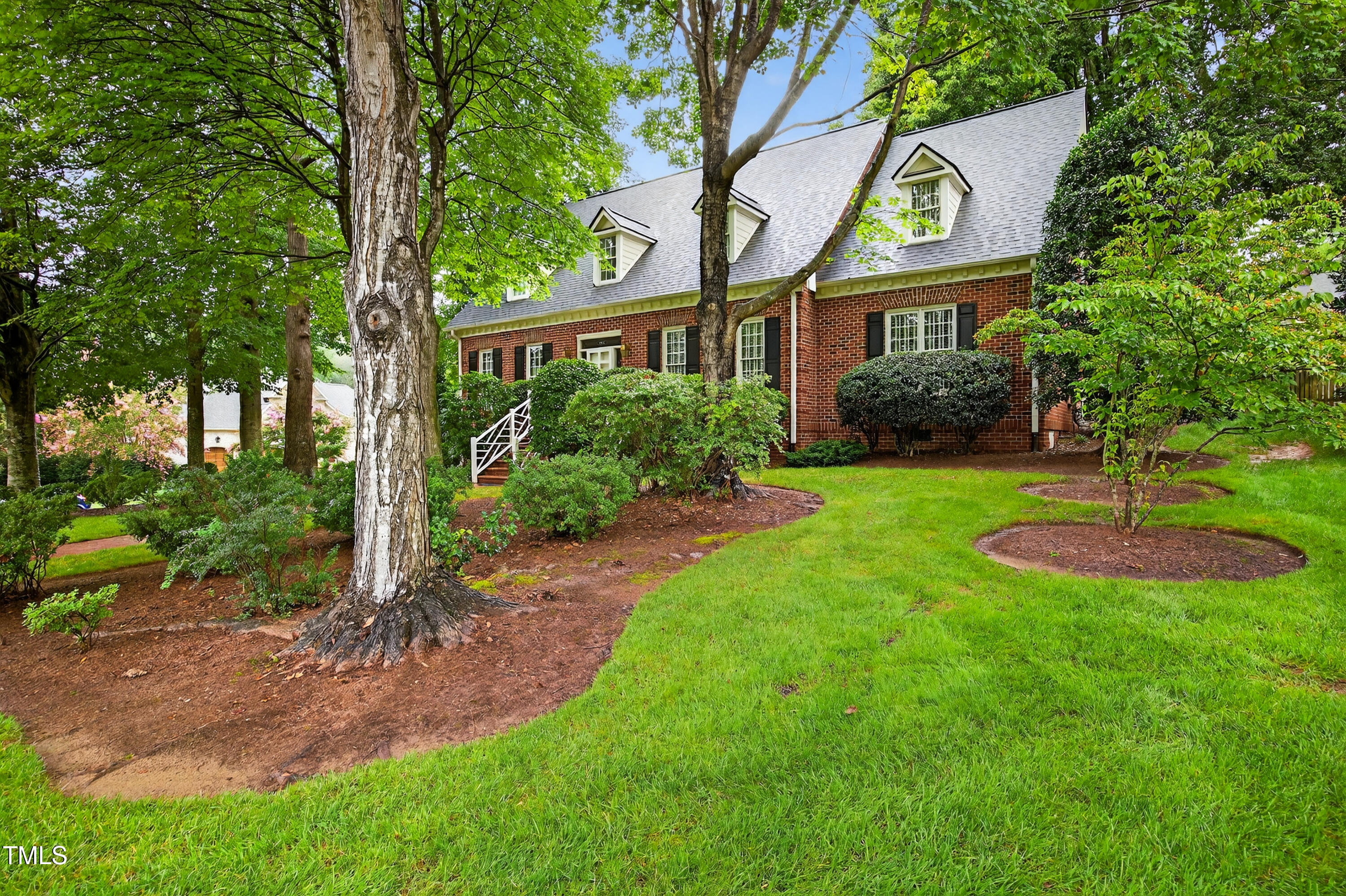 1 Starmount Farms Court