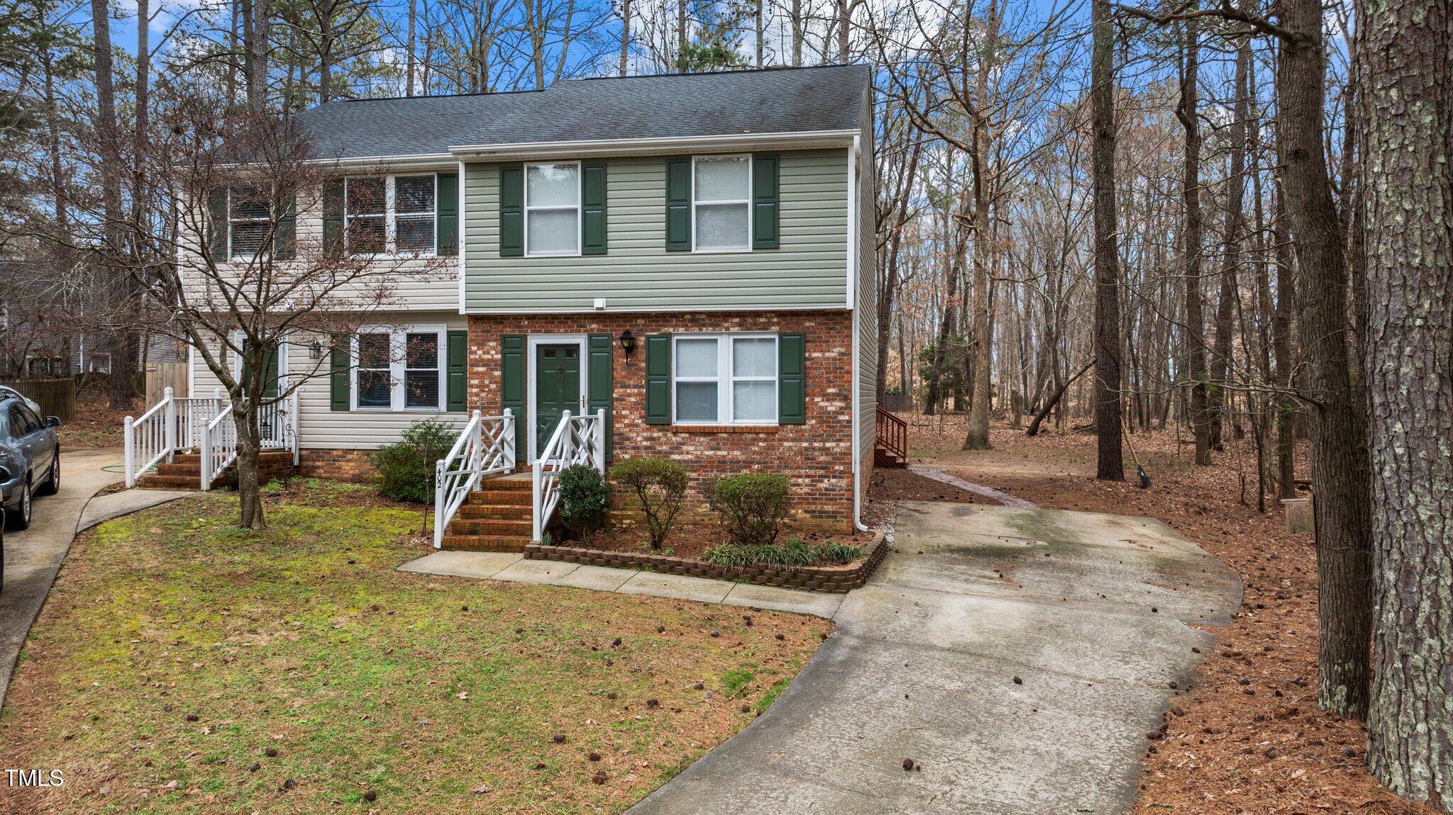 402 Shannonford Court