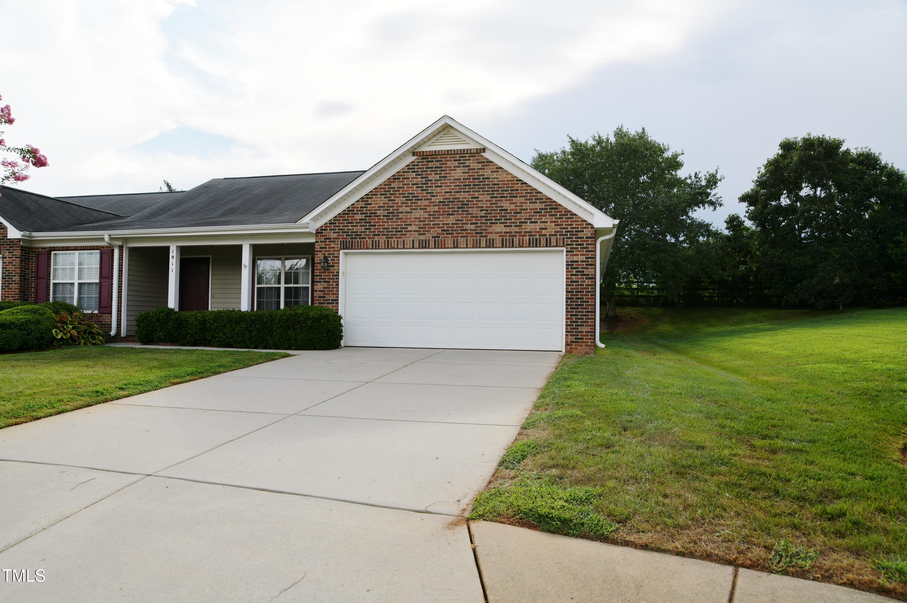 1911 Hawfields Crossing Lane