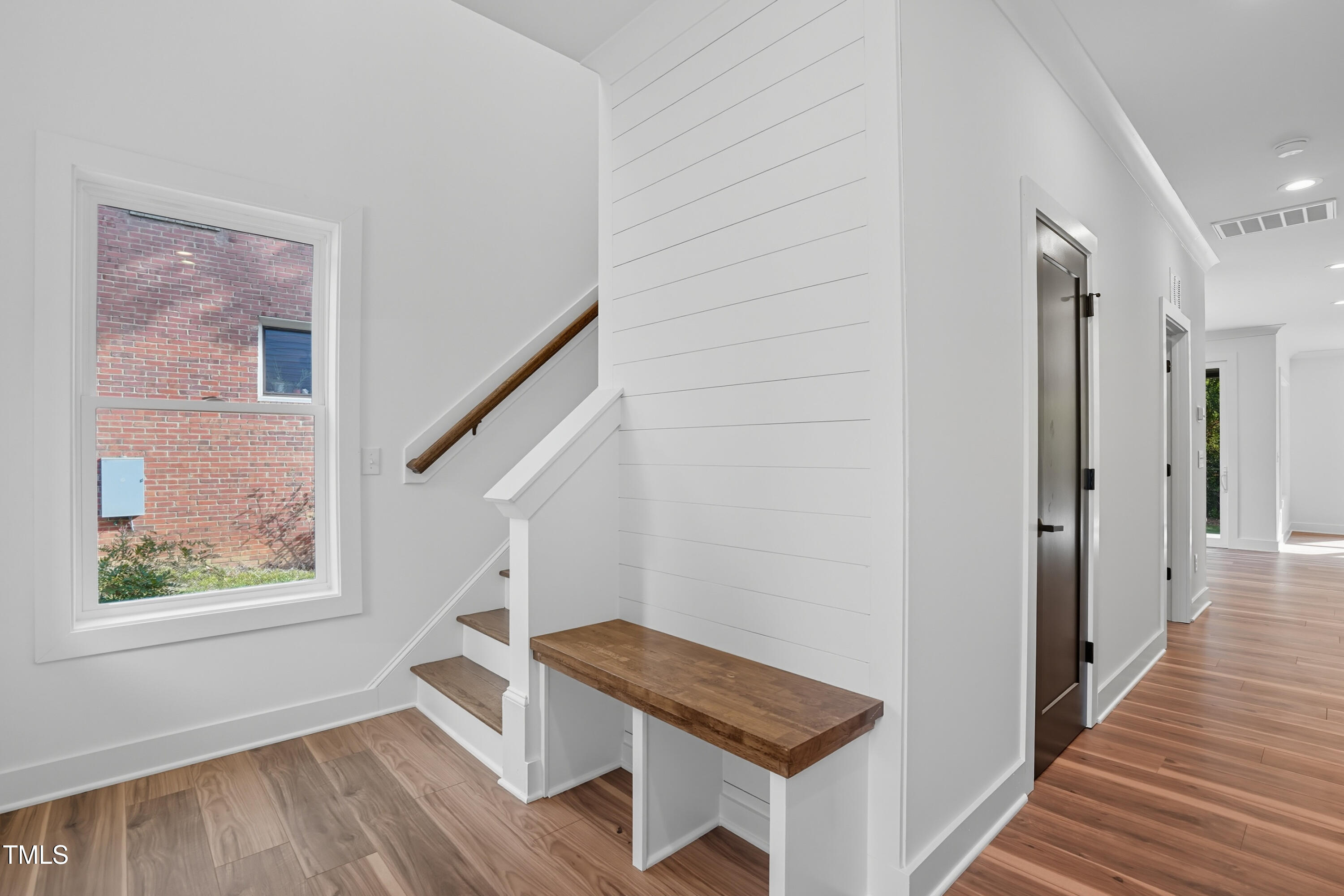 304 N King Charles Road 102