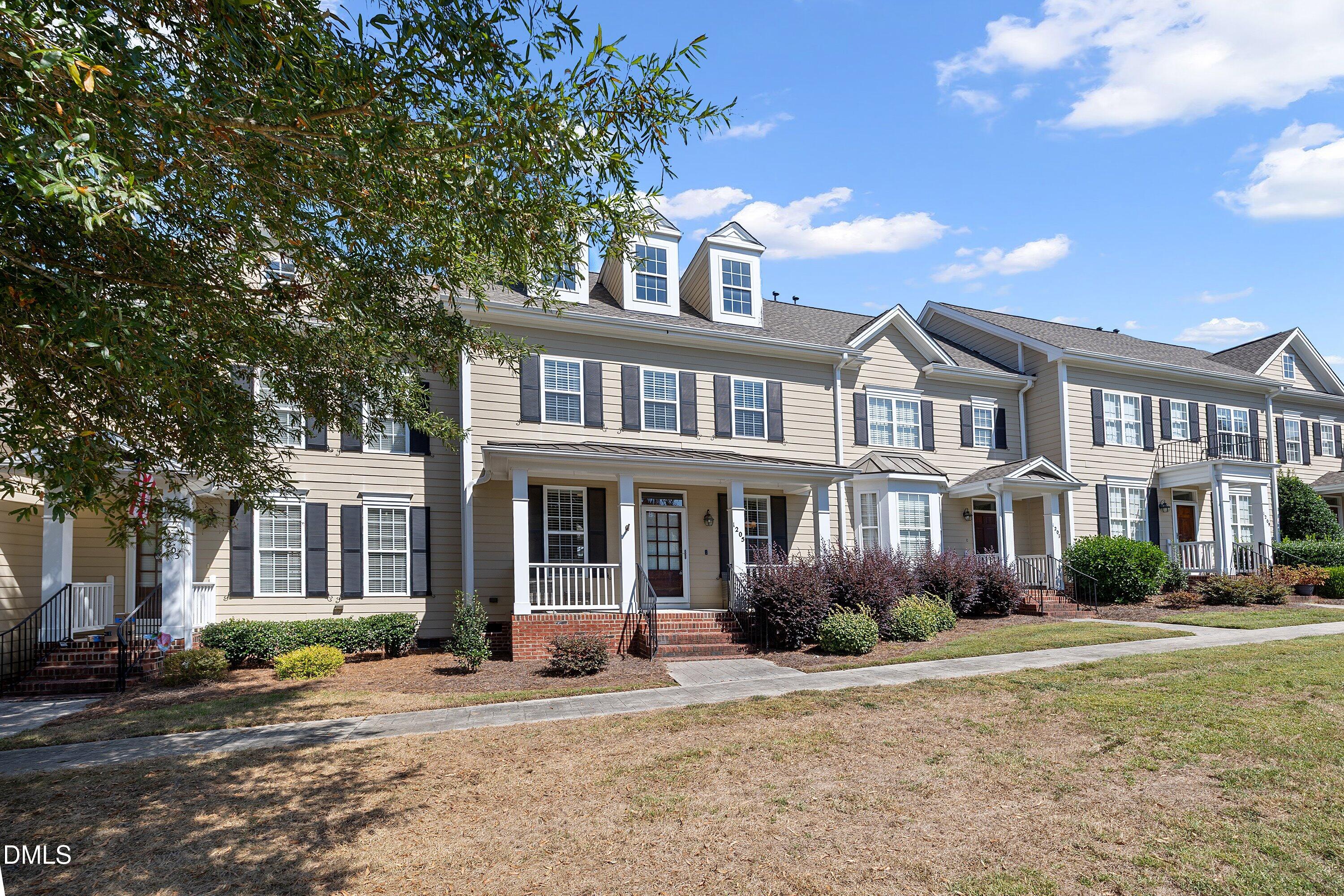 1205 Fairview Club Drive