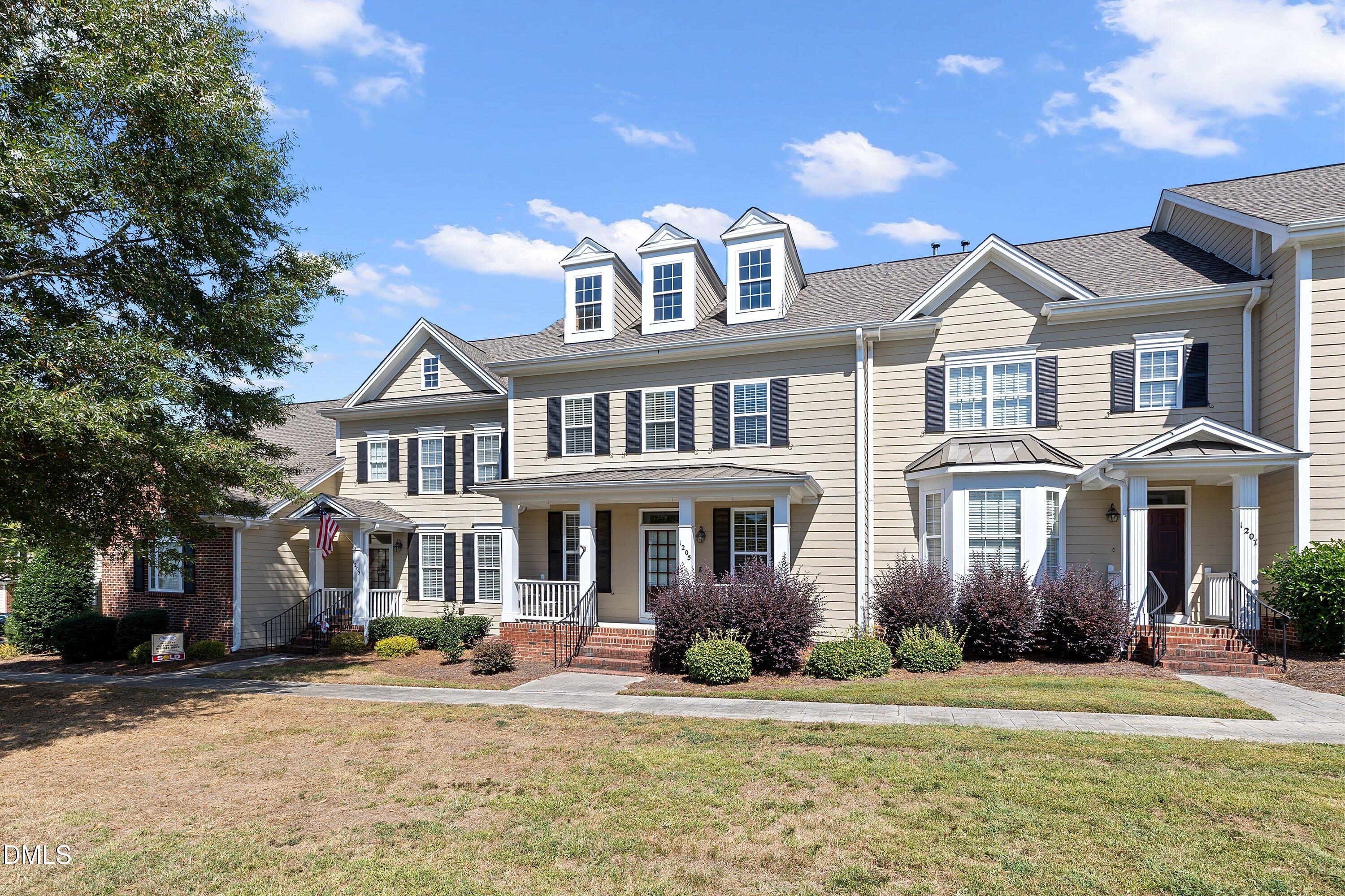 1205 Fairview Club Drive