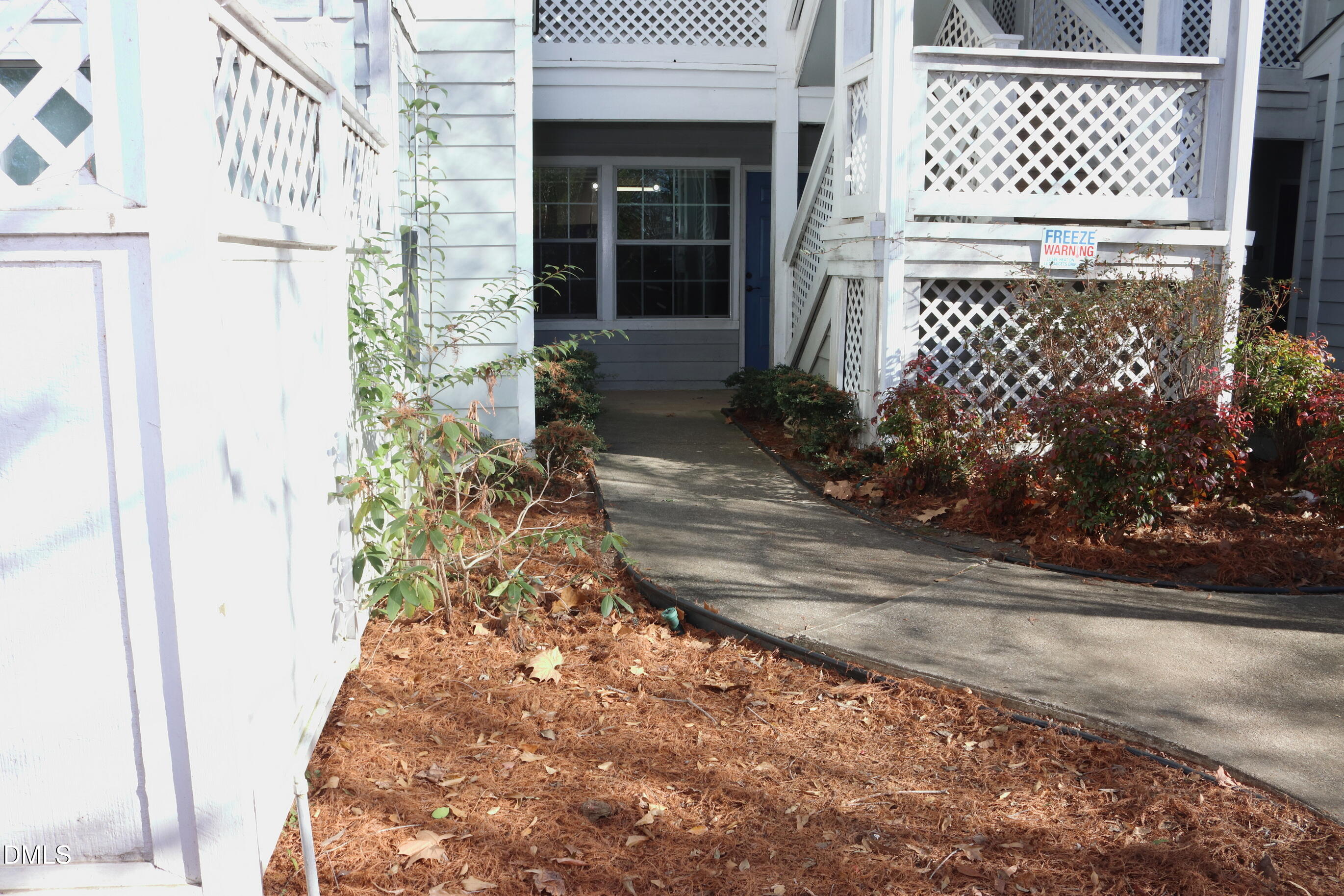 4907 Hollenden Drive 106