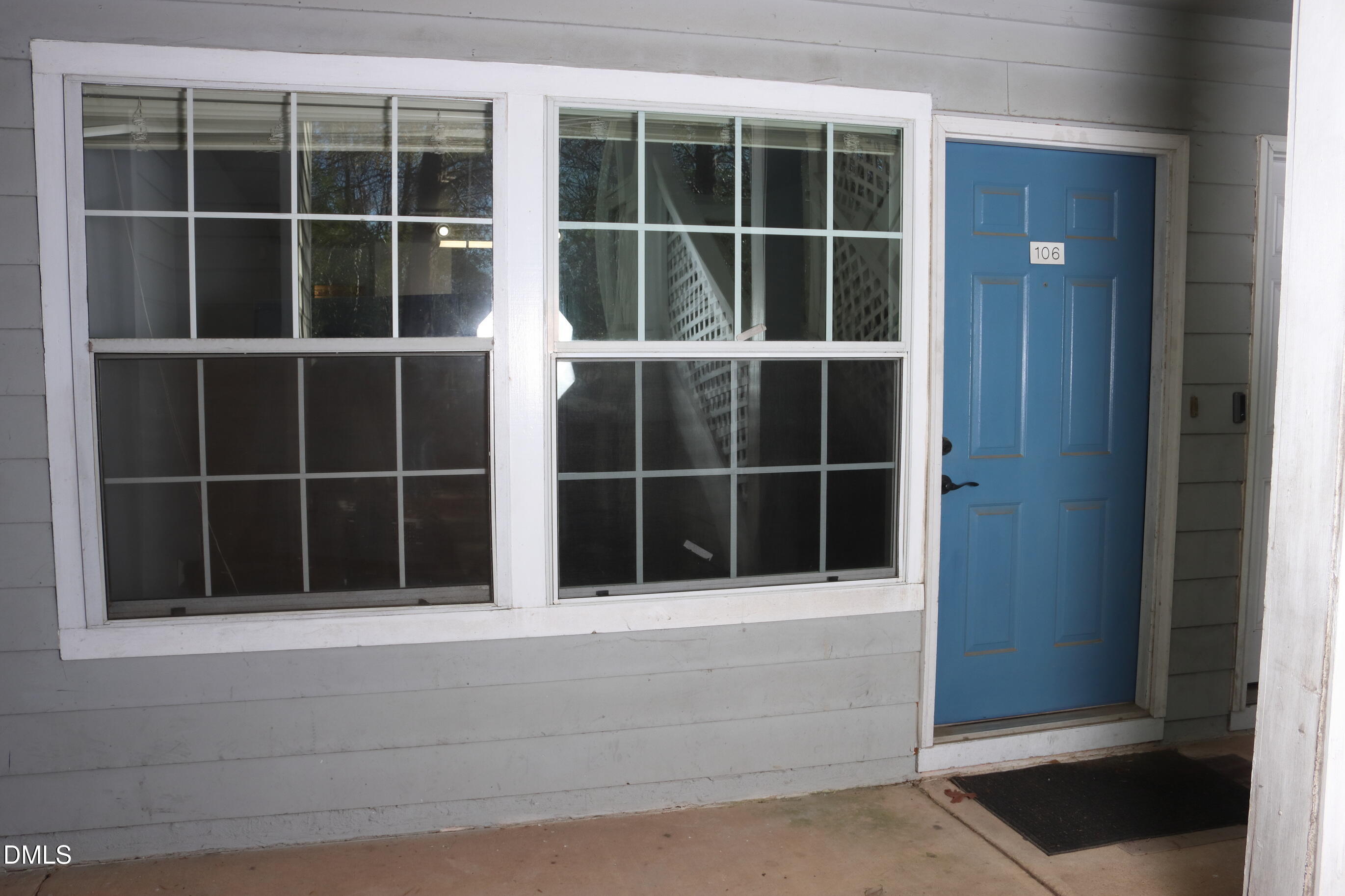 4907 Hollenden Drive 106