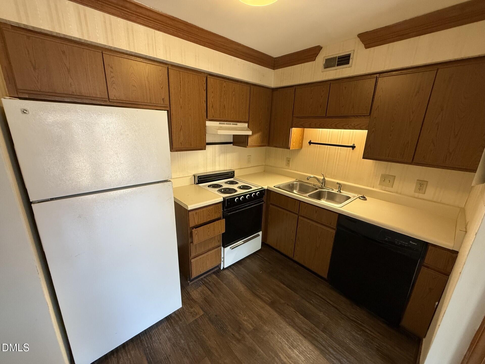 3603 Ivy Commons Drive