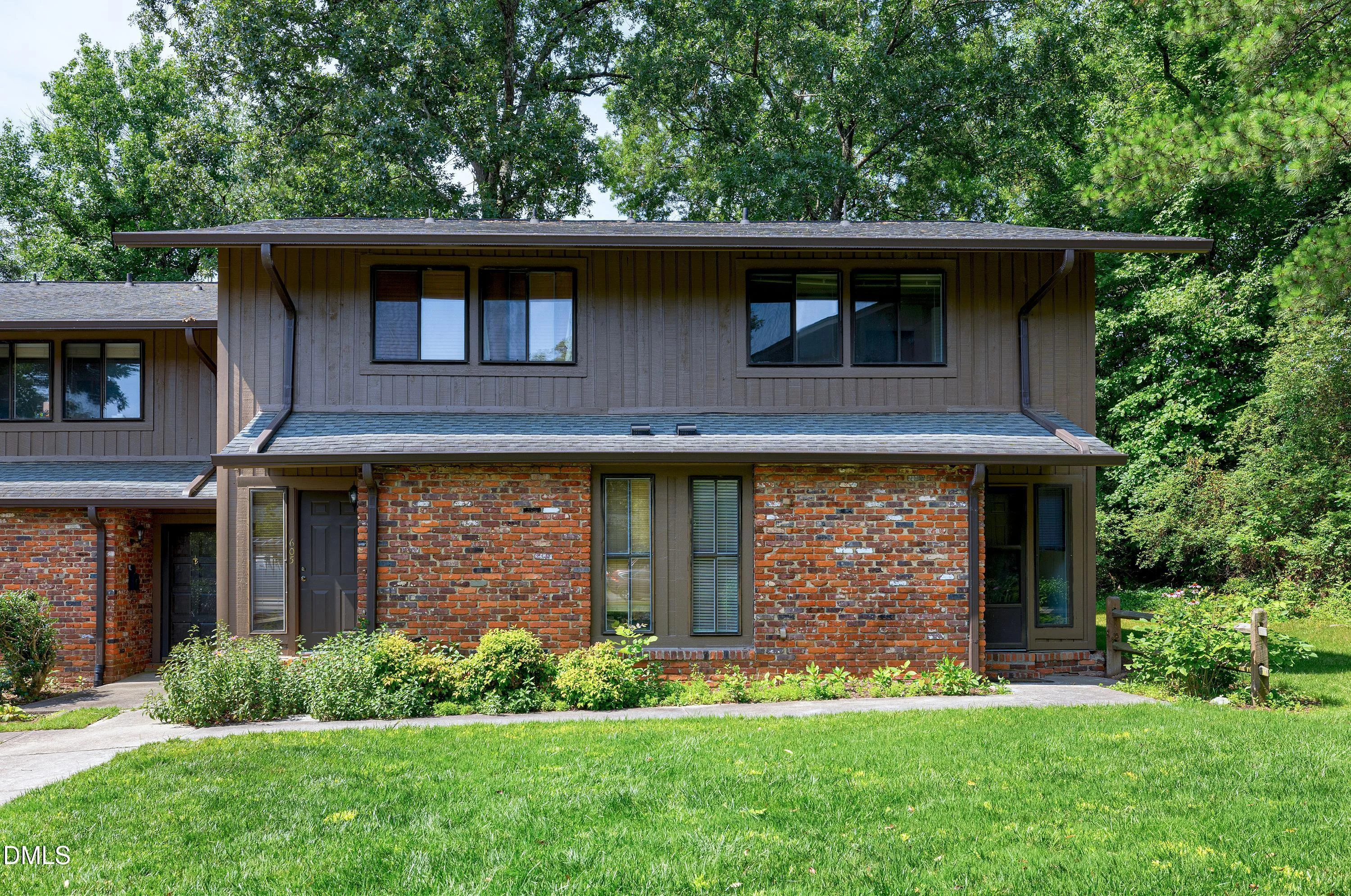 606 Oak Tree Drive