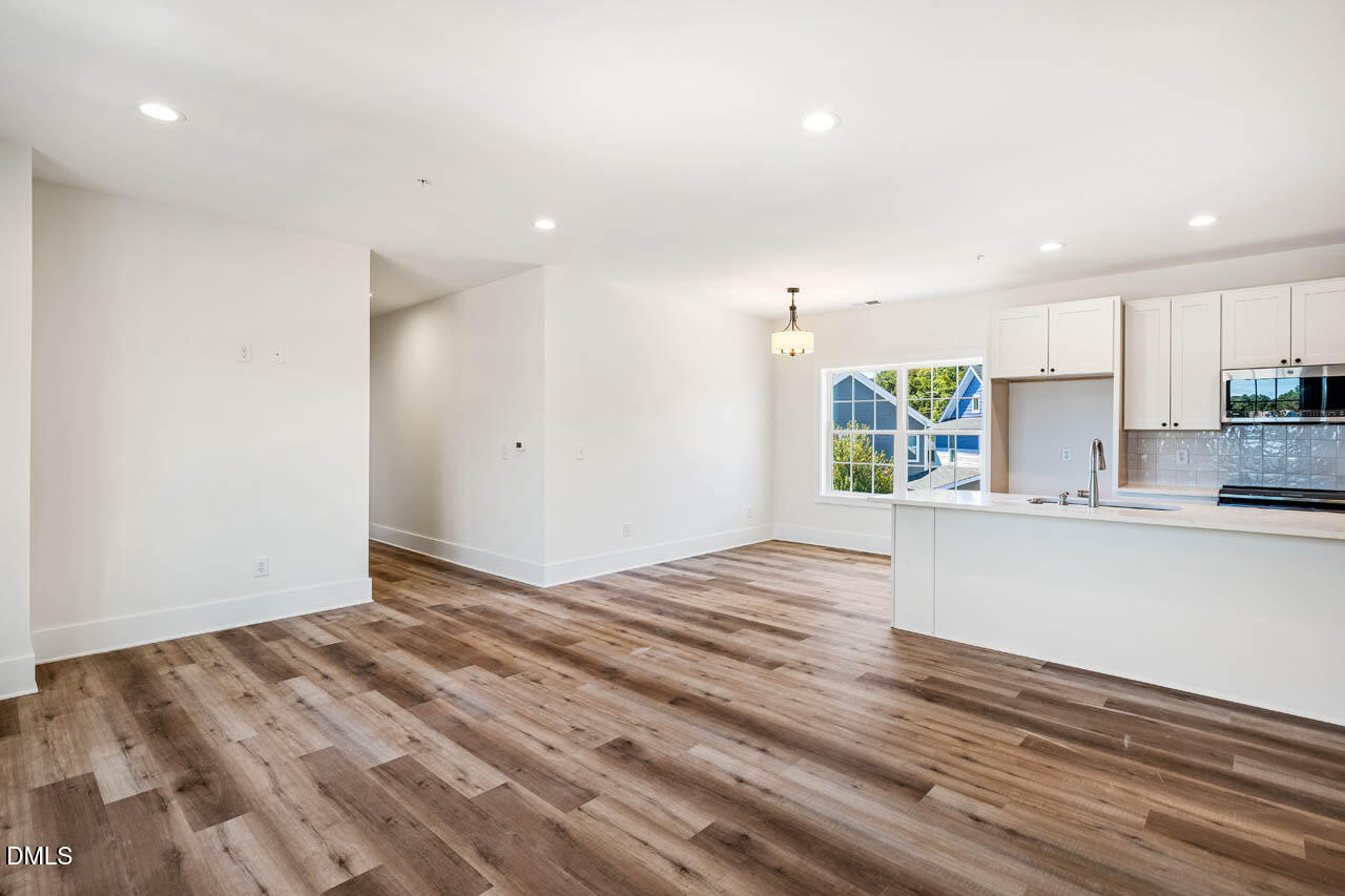 110 Bellamy Lane 206