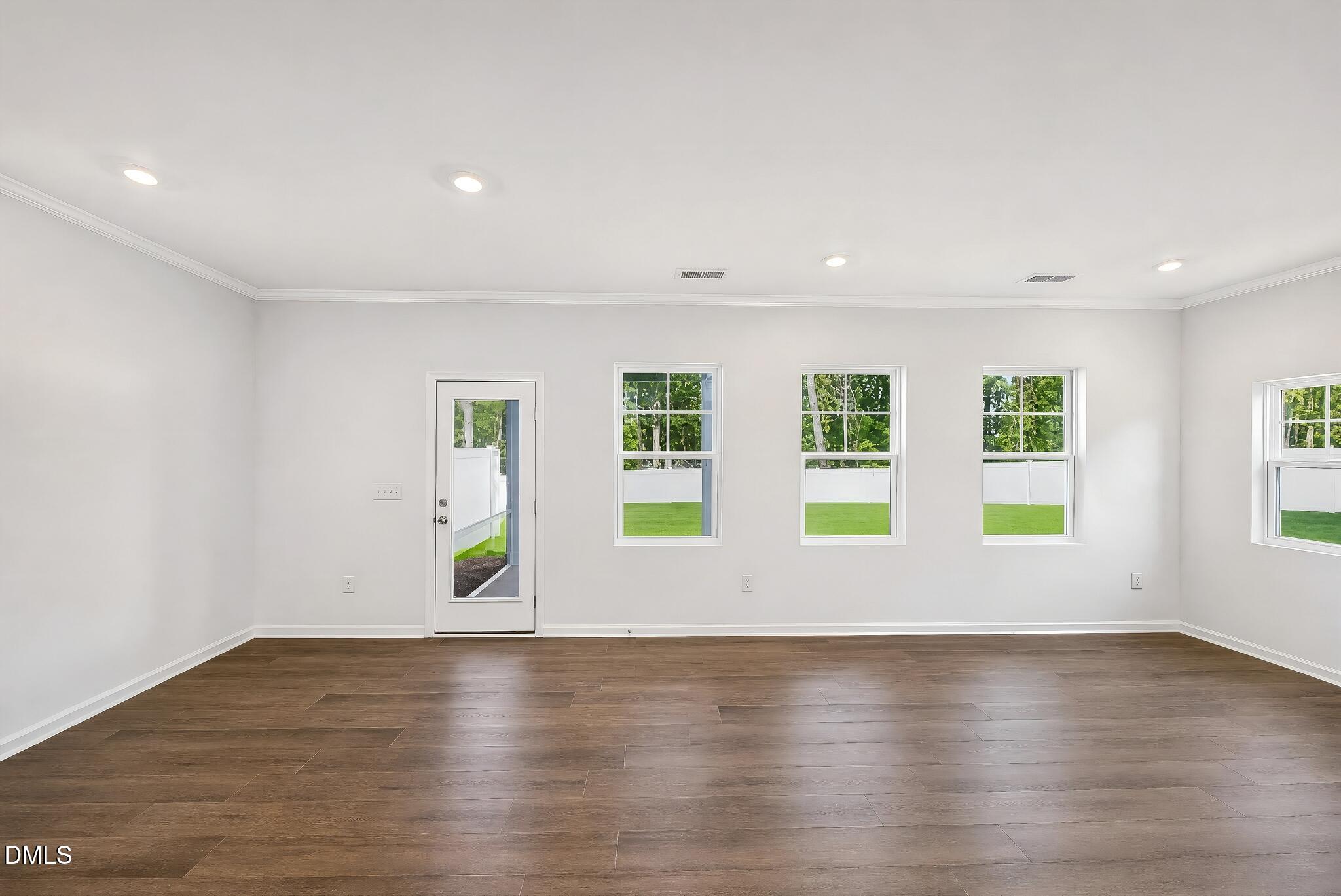 128 Tree Moss Court