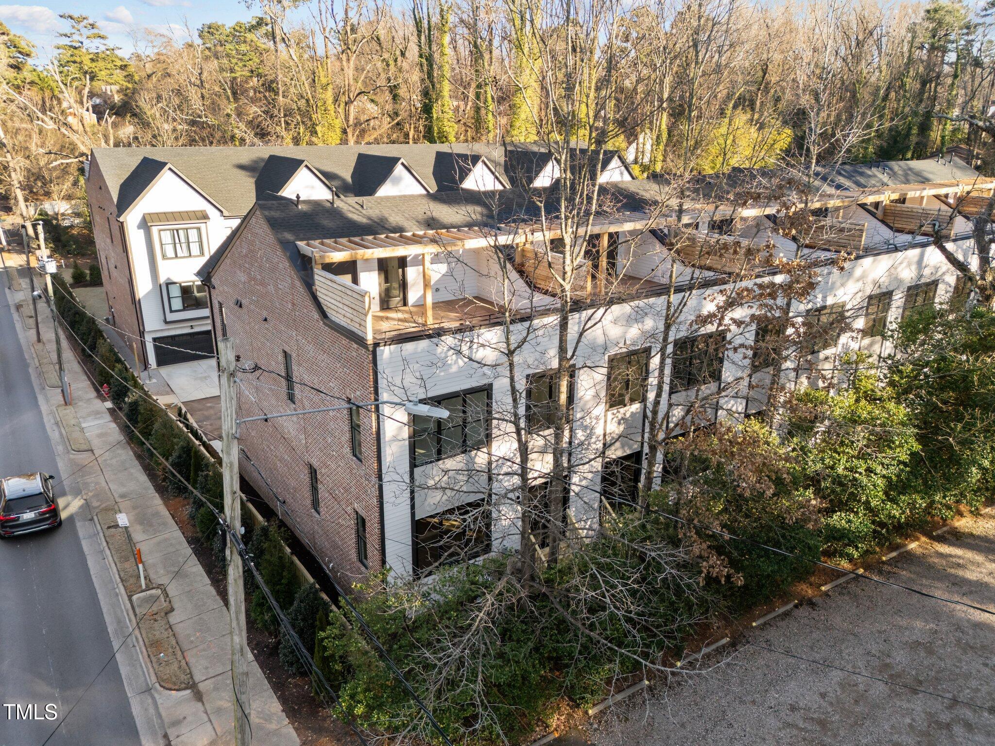 811 Maple Berry Lane 101