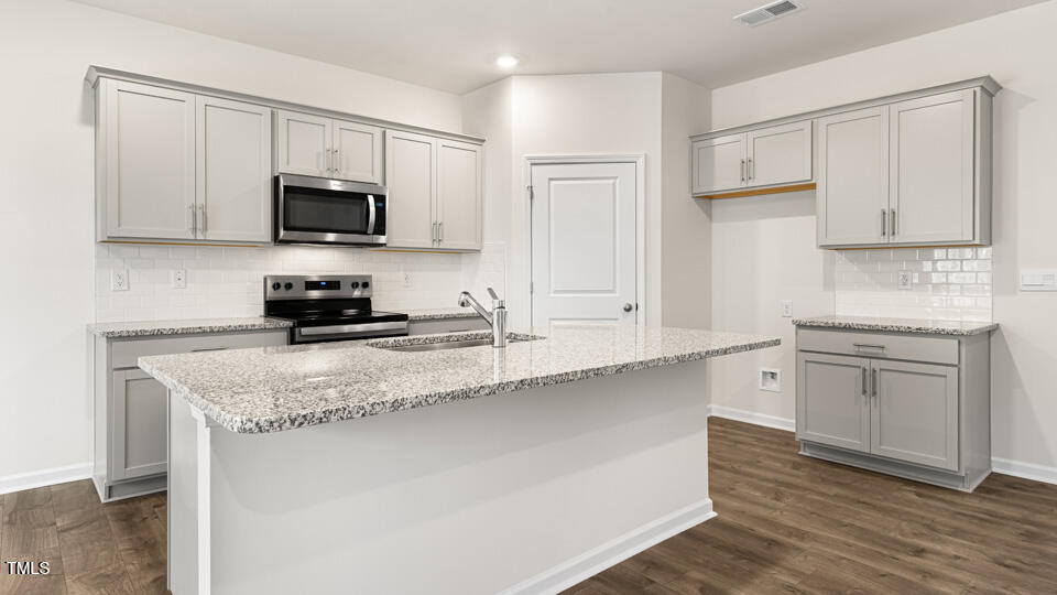 60 Charlies Bend Way