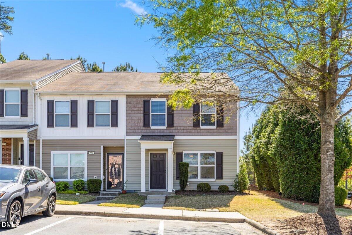 100 Stratford Lakes Drive Unit 384