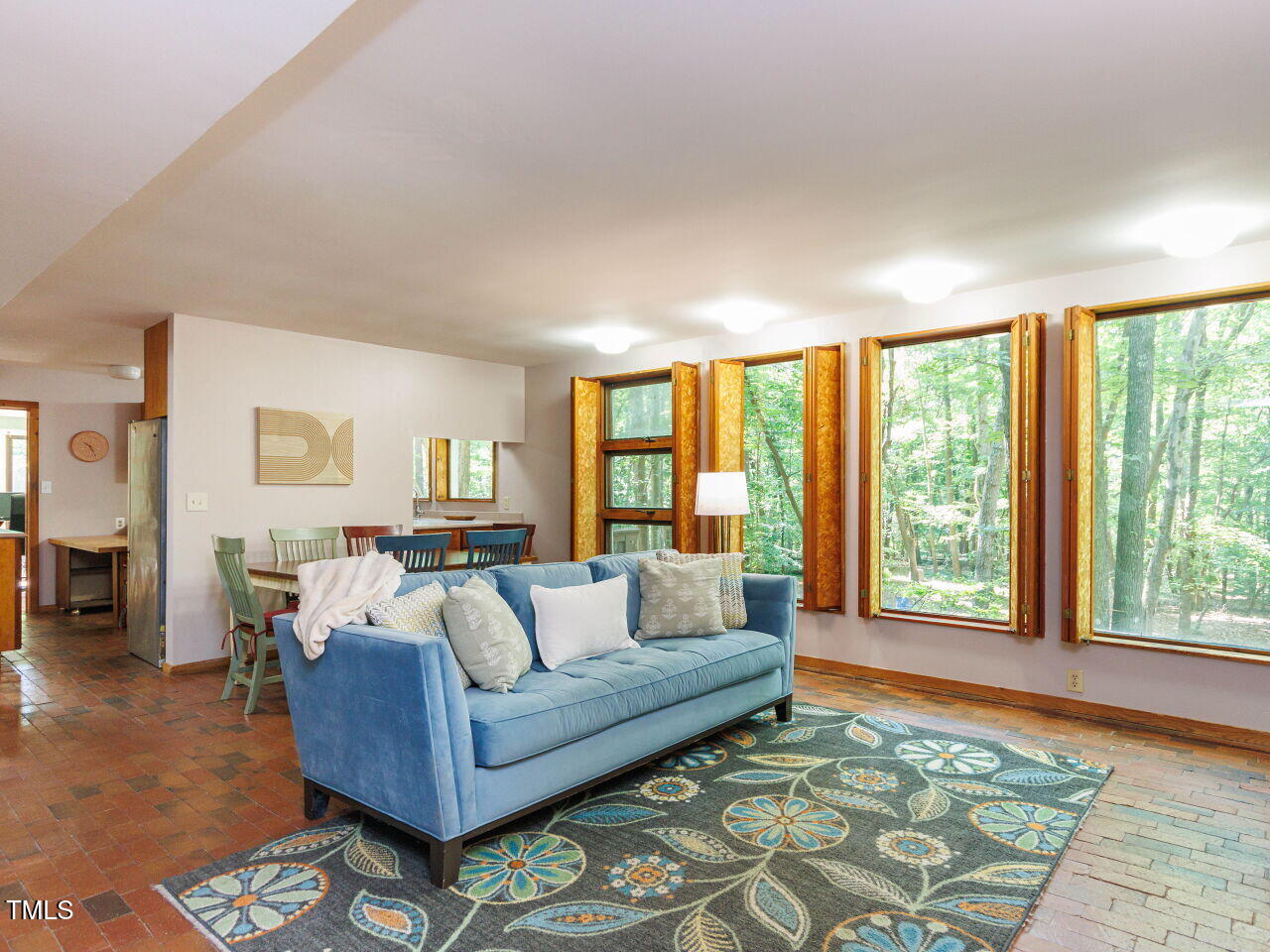 4320 Dairyland Road