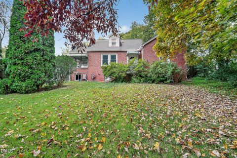 206 S Bellvue Street Hillsborough NC 27278