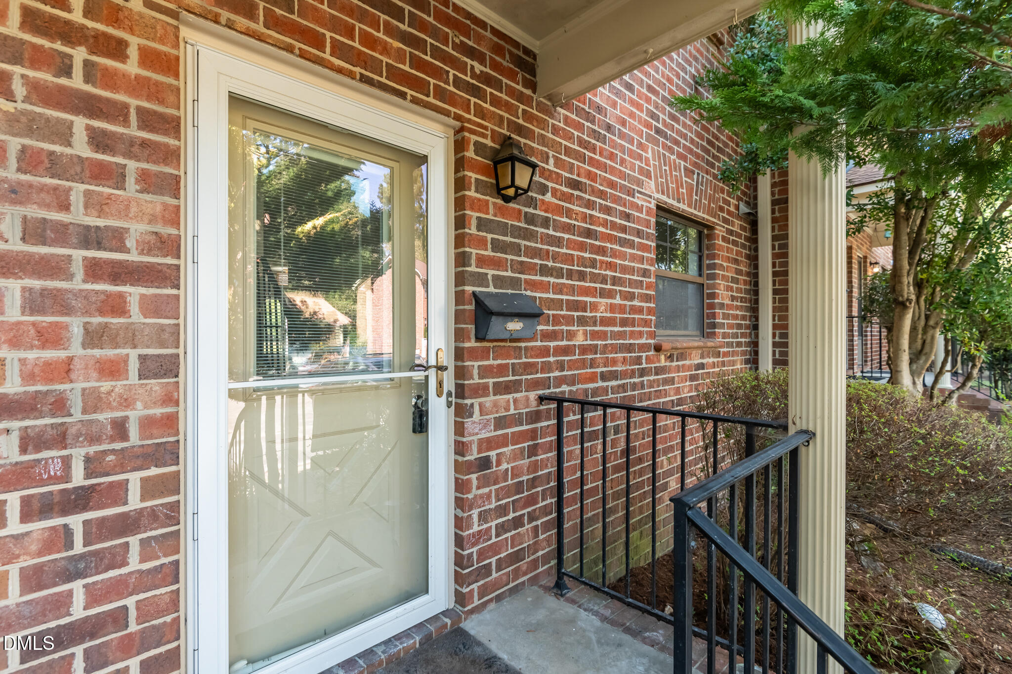 105 Fidelity Street B9