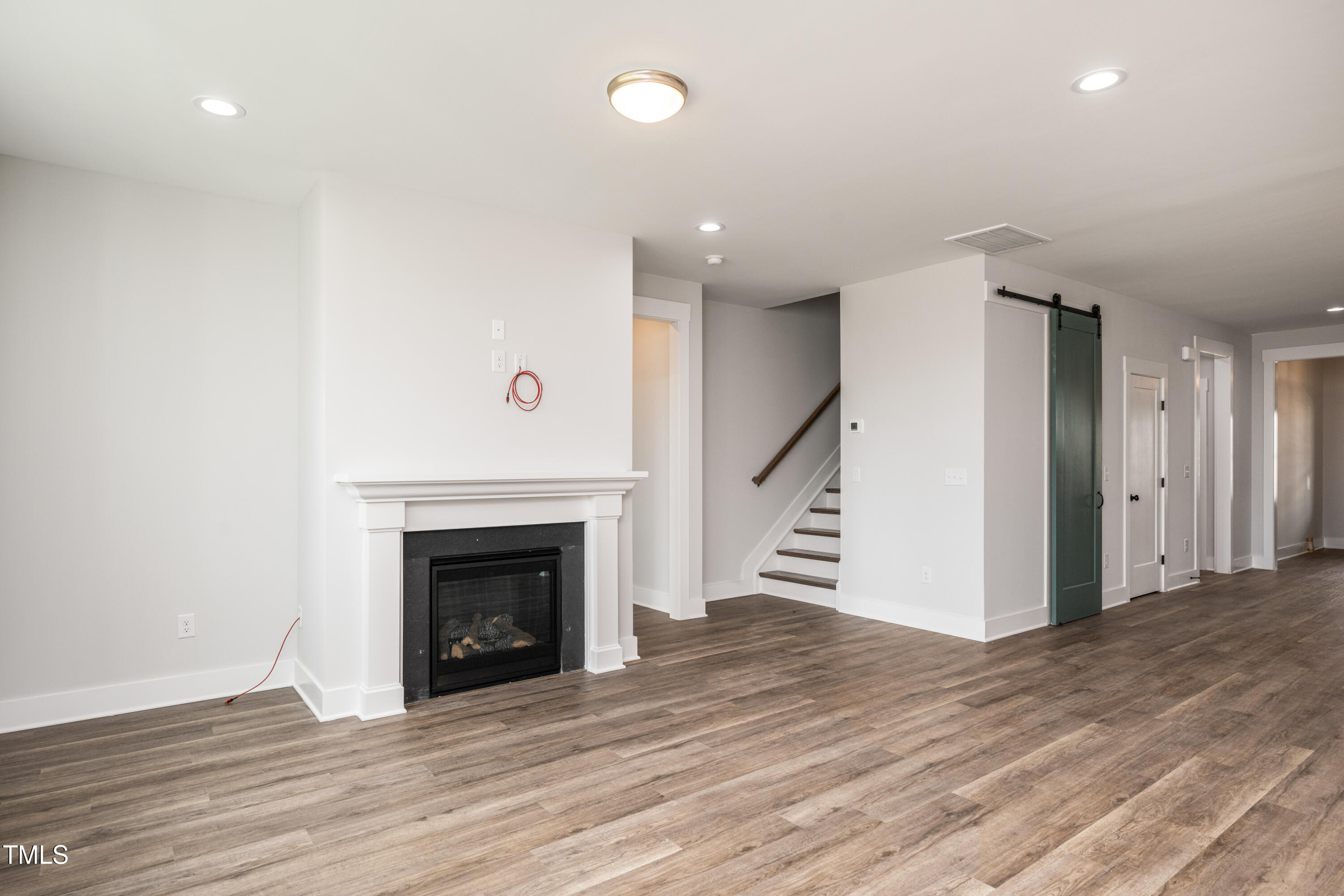 2332 Whitewing Lane 2451