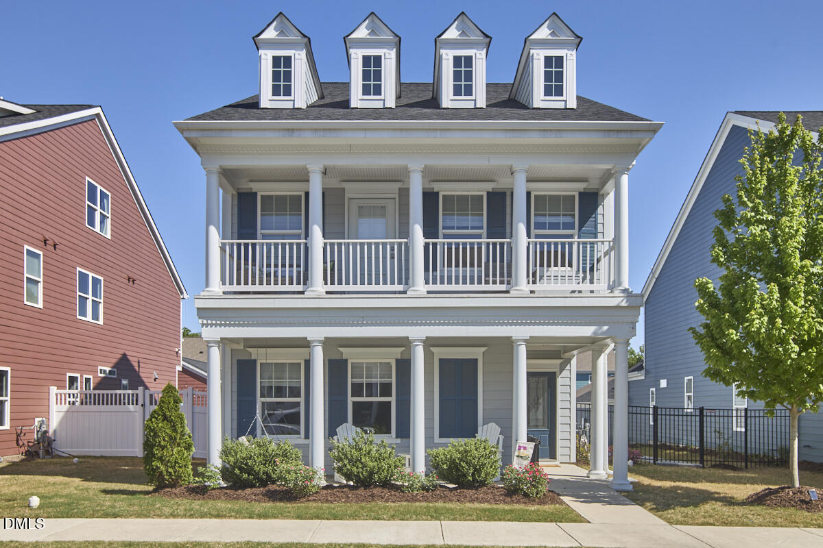 1231 Gloriosa Street