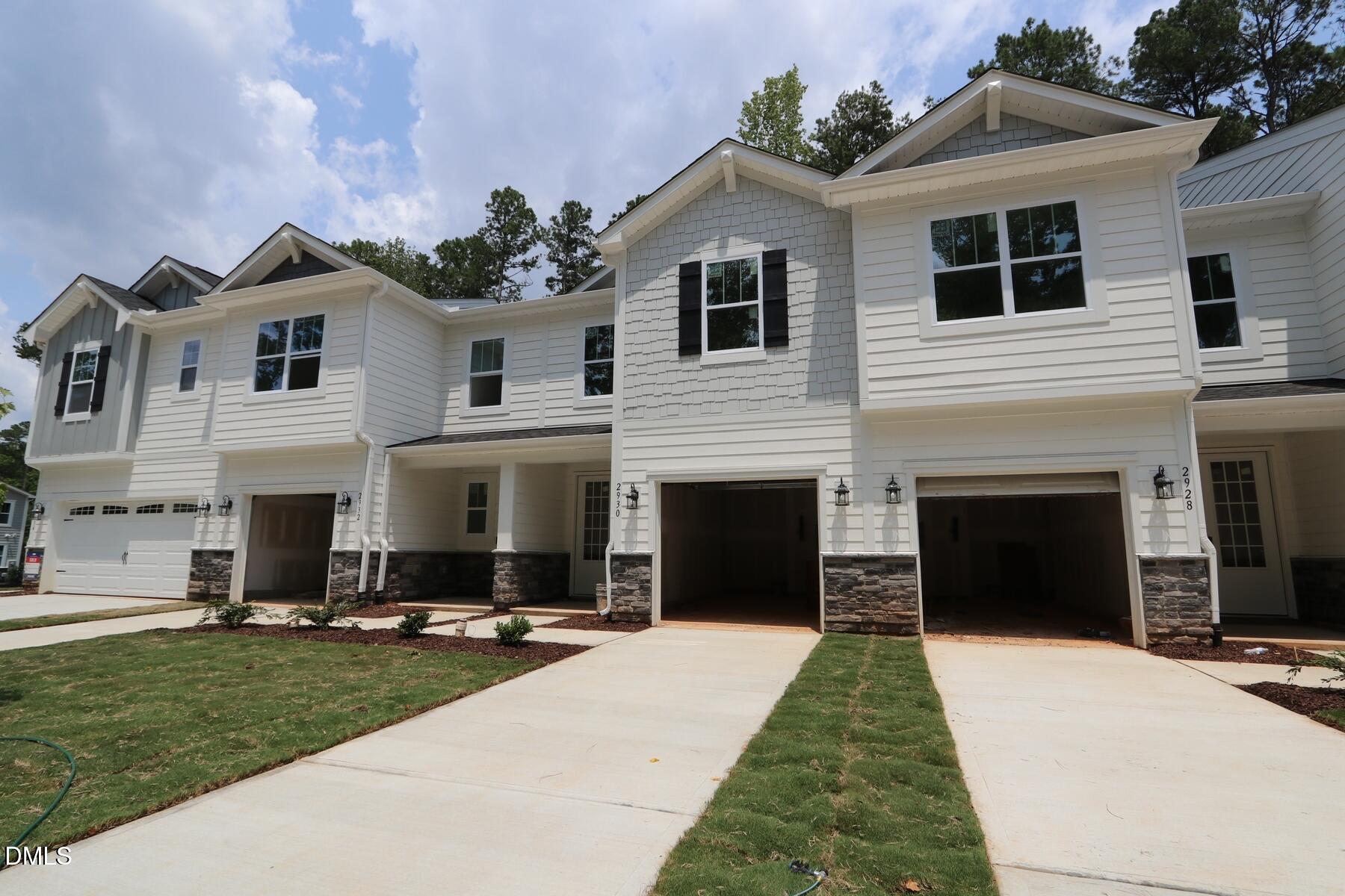 2930 Spring Manor Way