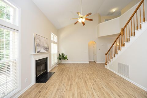 Single Family Residence in Raleigh NC 5500 Southern Cross Avenue 7.jpg