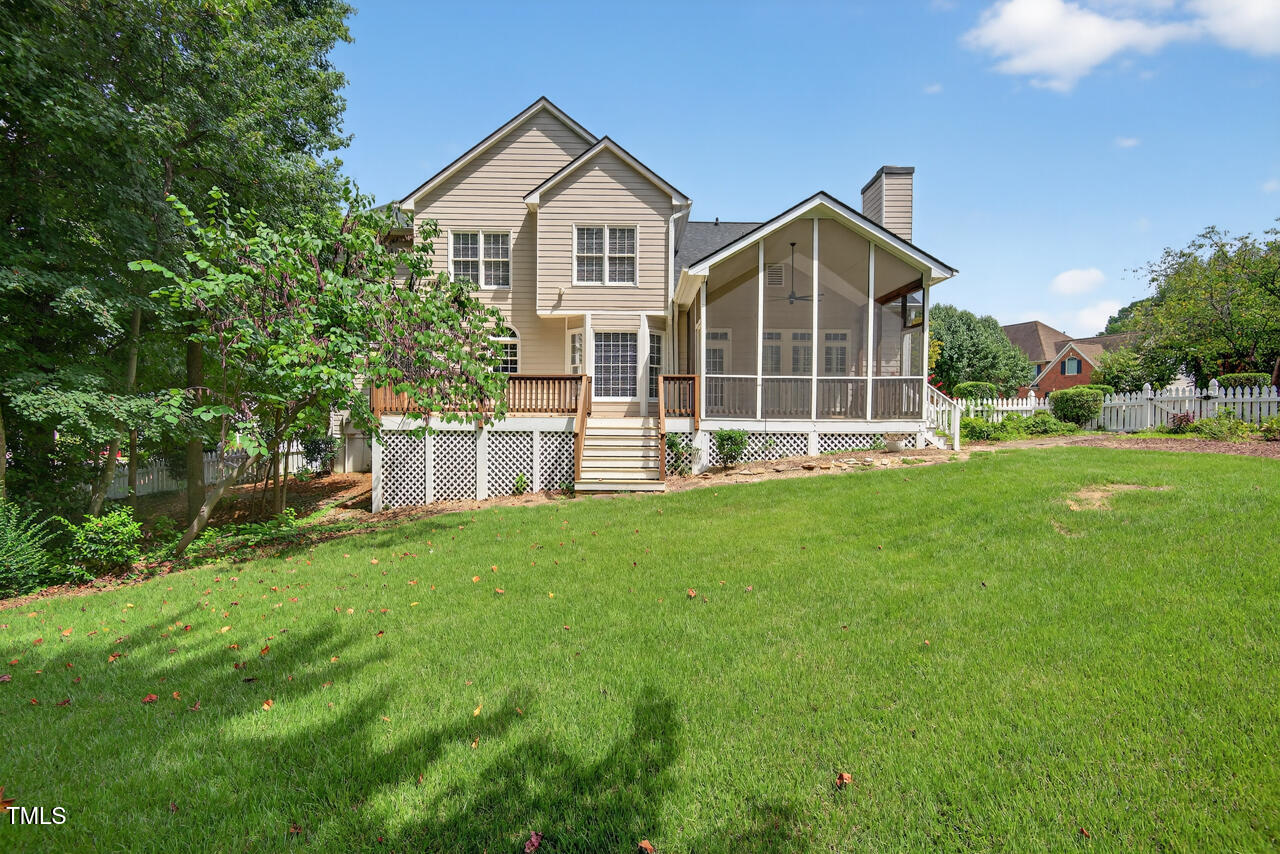 Cary, North Carolina 27519, United States, 5 Bedrooms Bedrooms, ,3 BathroomsBathrooms,Residential,Active,199007