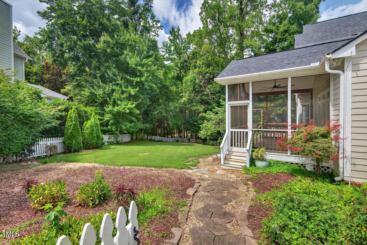 Cary, North Carolina 27519, United States, 5 Bedrooms Bedrooms, ,3 BathroomsBathrooms,Residential,Active,199007