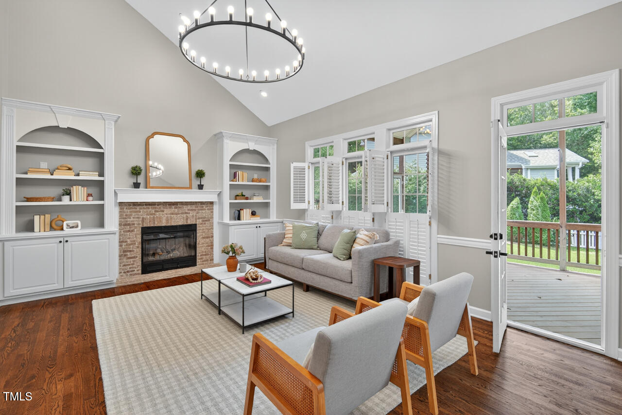 Cary, North Carolina 27519, United States, 5 Bedrooms Bedrooms, ,3 BathroomsBathrooms,Residential,Active,199007