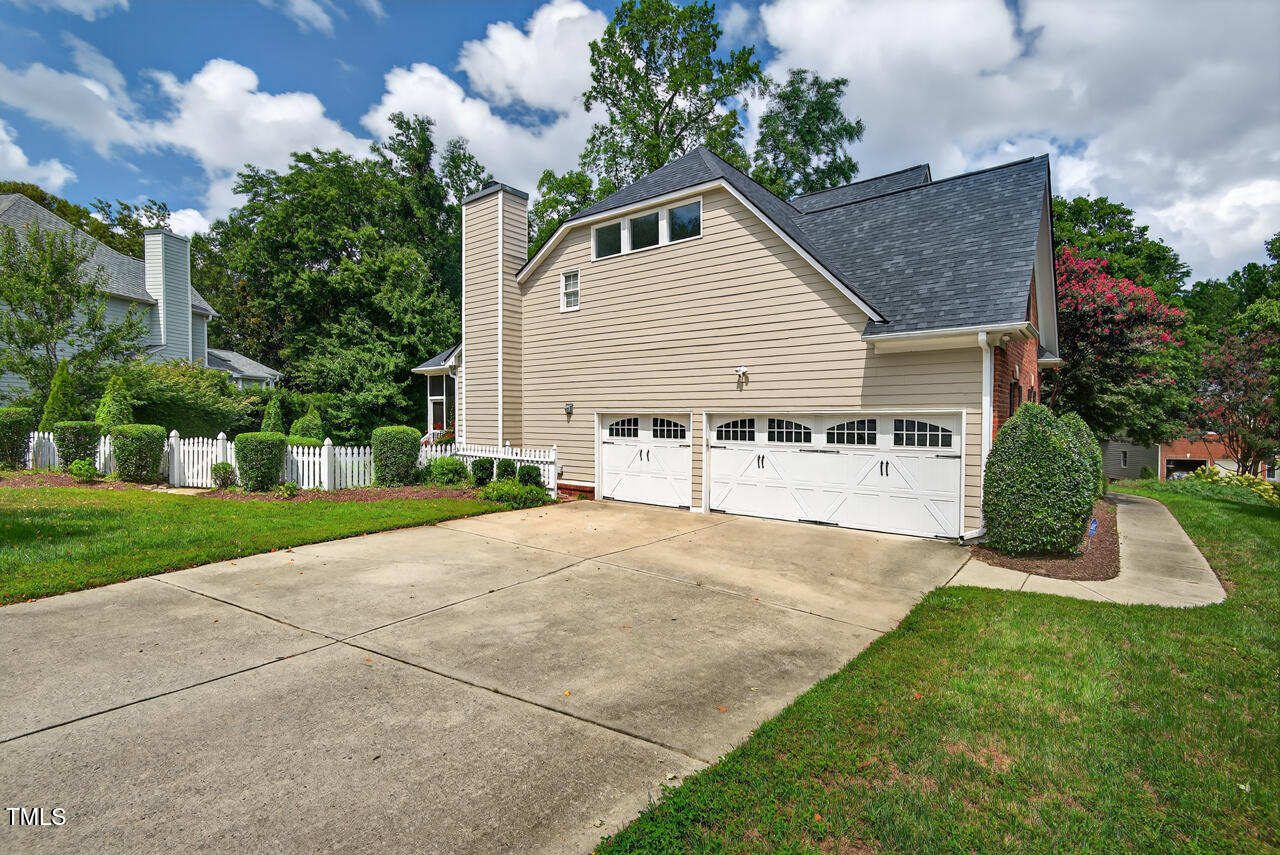 Cary, North Carolina 27519, United States, 5 Bedrooms Bedrooms, ,3 BathroomsBathrooms,Residential,Active,199007