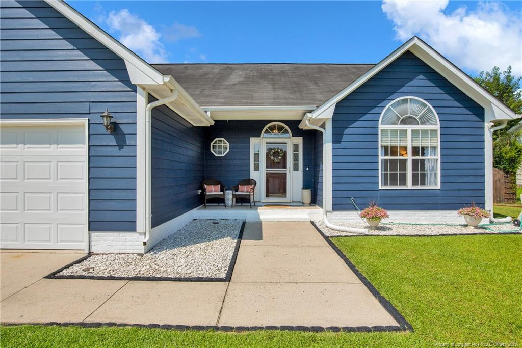 208 Fallingleaf Drive